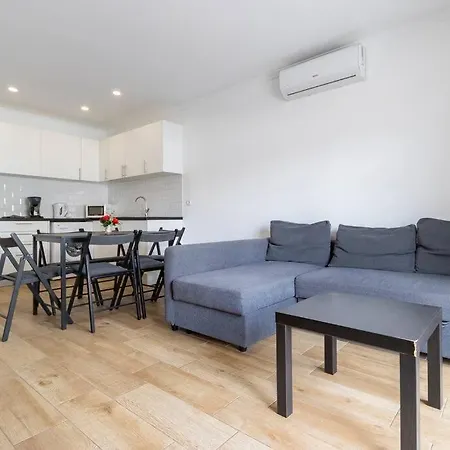 Lovely Flat In Carveiro - 2 Bed - 100m To Beach Apartmán *