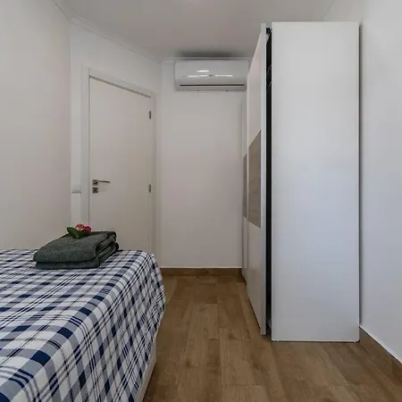 Lovely Flat In Carveiro - 2 Bed - 100m To Beach Apartmán *